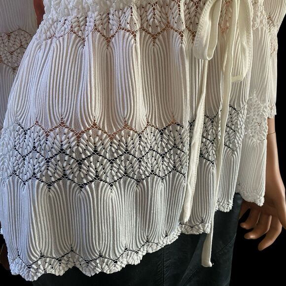 Soft Girl Coquette Lace Top Beach Sz M Fairy Y2K White Vacation Travel Keyhole - Picture 6 of 16